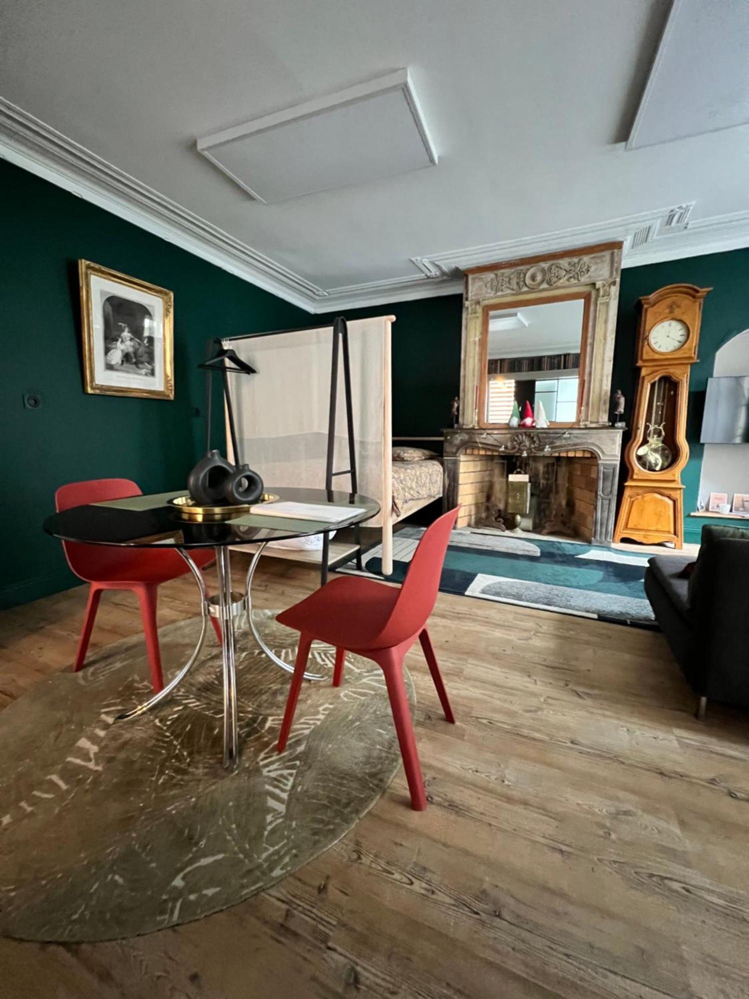 Maison 1747 - Gites De Standing En Vieille-Ville Avec Cour Boulogne-sur-Mer Ngoại thất bức ảnh